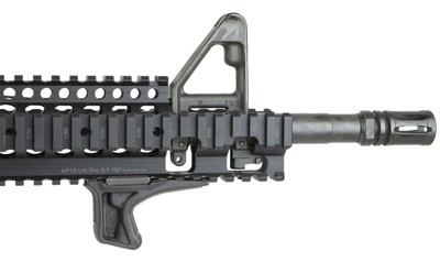 kag1913blk_on-gun.jpg